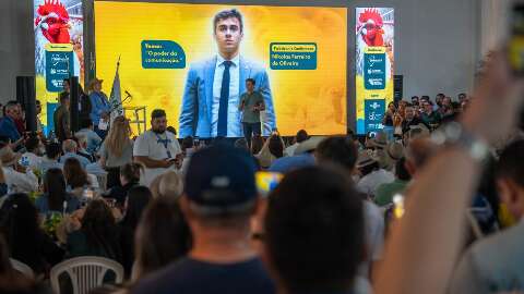 Com participa&ccedil;&atilde;o de Bolsonaro, Nikolas Ferreira fala de comunica&ccedil;&atilde;o em MS