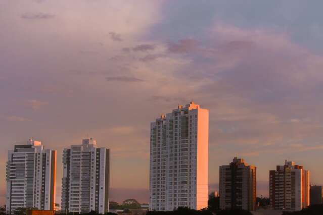 Sol predomina em MS, mas h&aacute; chance de chuva no fim de semana