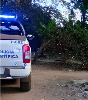 Idoso &eacute; morto com quatro tiros por dupla em motocicleta