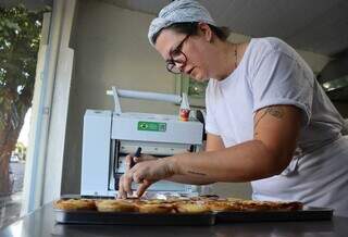 Esquina tem receitas portuguesas, mem&oacute;rias e m&oacute;veis da d&eacute;cada de 60