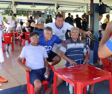 Al&eacute;m de amigos, Copa da Madrugada re&uacute;ne craques que marcaram o futebol de MS