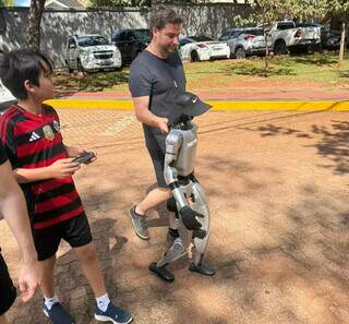 Rob&ocirc; que pode custar at&eacute; R$ 2 milh&otilde;es d&aacute; &#039;rol&ecirc;&#039; no Parque dos Poderes