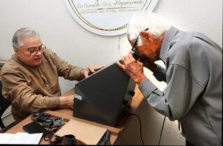 Aos 101 anos, Ranulfo renova CNH e mostra que liberdade n&atilde;o tem idade