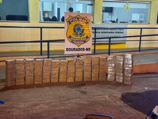 Empres&aacute;rio &eacute; preso com 235 kg de coca&iacute;na camuflados entre fardos de erva mate