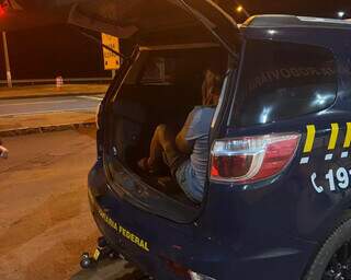Empres&aacute;rio &eacute; preso com 235 kg de coca&iacute;na camuflados entre fardos de erva mate