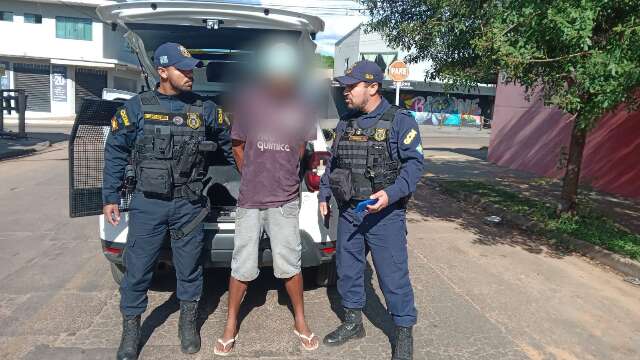 Ladr&atilde;o invade escola municipal e deixa bilhete: &ldquo;plantei uma bomba&rdquo;