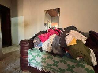 "Foi uma covardia": Idoso é rendido com mata-leão em assalto dentro de casa "Foi uma covardia": Idoso é rendido com mata-leão em assalto dentro de casa