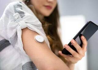 Anvisa alerta: celulares e rel&oacute;gios podem silenciar avisos de glicose