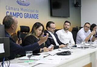 Vereador acha que CPI é podcast e fica quase 1 hora falando Vereador acha que CPI é podcast e fica quase 1 hora falando