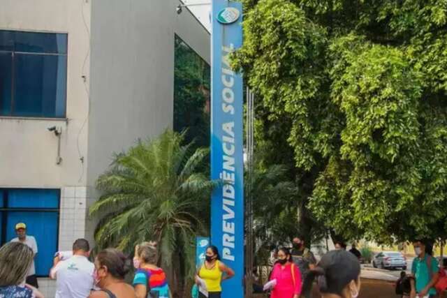 Com 41 mil na fila, campo-grandenses esperam 7 meses por per&iacute;cia no INSS