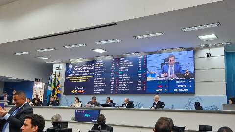 C&acirc;mara derruba veto da Prefeitura e garante emendas para entidades sociais 