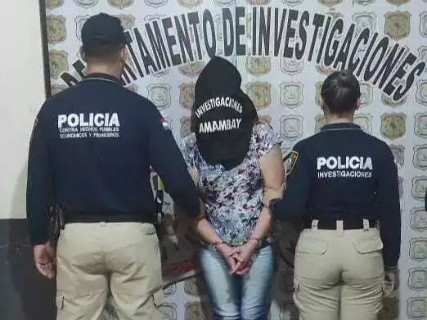 Mulher aplica golpe com falsa venda de carro e &eacute; presa ao comprar celulares