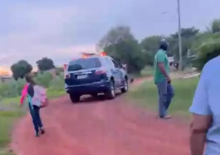 &ldquo;Assustada e n&atilde;o consegue falar&rdquo;, diz marido de conselheira atacada com foice