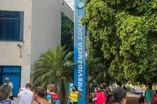 Com 41 mil na fila, campo-grandenses esperam 7 meses por per&iacute;cia no INSS