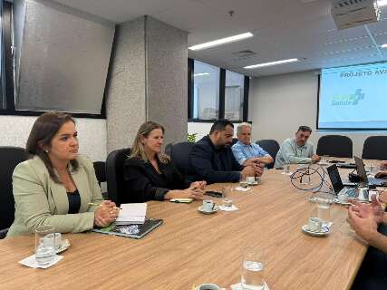 Prefeita visita rede de sa&uacute;de paulistana e discute uso de tecnologia na sa&uacute;de