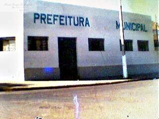 Paulo preserva hist&oacute;ria de Rio Verde com acervo de 15 mil fotos