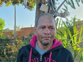 Catador perde tudo em incêndio criminoso e pede ajuda para recomeçar Catador perde tudo em incêndio criminoso e pede ajuda para recomeçar