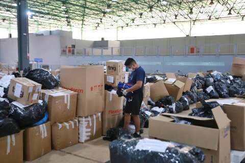 Campanha &ldquo;Seu Abra&ccedil;o Aquece&rdquo; arrecada 161 mil agasalhos destinados a doa&ccedil;&otilde;es 