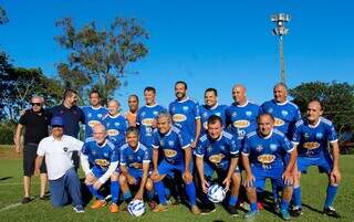 Homenageado, ex-presidente do R&aacute;dio Clube revive 35 anos de futebol e hist&oacute;rias