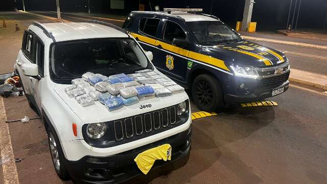 Viajando com a fam&iacute;lia, comerciante &eacute; preso com 15 quilos de coca&iacute;na em Jeep