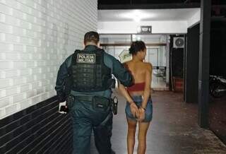 Juiz concede liberdade &agrave; mulher que matou homem para n&atilde;o ser estuprada