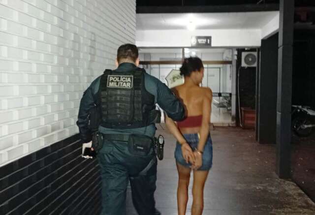 Juiz concede liberdade &agrave; mulher que matou homem para n&atilde;o ser estuprada