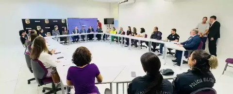 Autoridades discutem melhorias da Casa da Mulher Brasileira em reuni&atilde;o