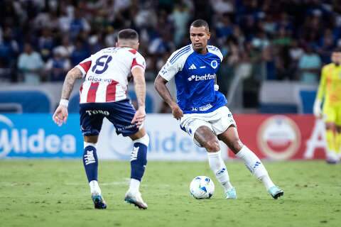 Cruzeiro empata sem gols e Vit&oacute;ria sofre gol contra pela Sul-Americana