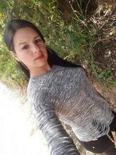 Mulher morre ap&oacute;s atear fogo no pr&oacute;prio corpo durante &quot;prova de amor&quot;
