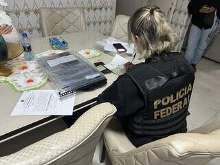 PF prende traficantes que usam aeronaves para levar cocaína da fronteira PF prende traficantes que usam aeronaves para levar cocaína da fronteira