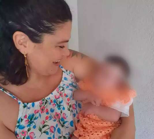 M&atilde;e reclama que vai voltar a trabalhar sem ter recebido licen&ccedil;a-maternidade