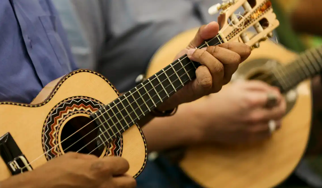 Hoje tem Chorinho e espet&aacute;culo &ldquo;Encanto Oriental em Hollywood&rdquo;