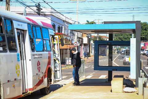 H&aacute; 16 anos, promessa de 70 km de corredores de &ocirc;nibus ainda patina na Capital 