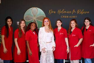 De economista a especialista em estética, Dra. Helenice virou sucesso De economista a especialista em estética, Dra. Helenice virou sucesso