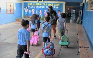 Prefeitura abre sele&ccedil;&atilde;o para 200 monitores escolares com sal&aacute;rio de R$ 1.520