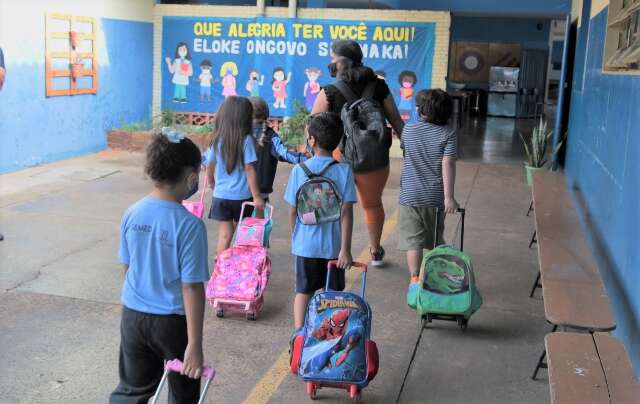 Prefeitura abre sele&ccedil;&atilde;o para 200 monitores escolares com sal&aacute;rio de R$ 1.520