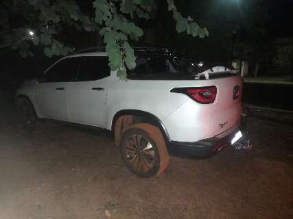  Adolescente &eacute; apreendida ao buscar picape roubada de idosa em Navira&iacute;
