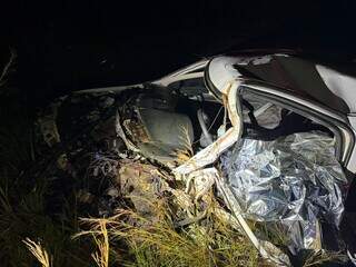 Voltando da fronteira, motorista dorme ao volante, bate em carreta e morre