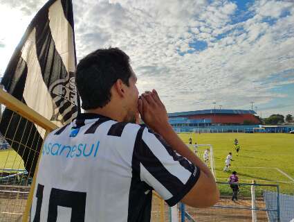 Torcedores &ldquo;raiz&rdquo; nem querem saber de Champions e preferem ver o Galo na S&eacute;rie D