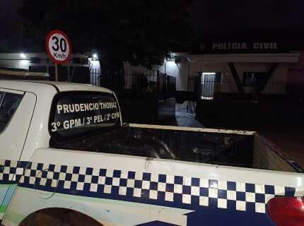 Idoso tem casa invadida e &eacute; agredido com pedradas durante roubo