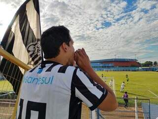 Torcedores &ldquo;raiz&rdquo; nem querem saber de Champions e preferem ver o Galo na S&eacute;rie D