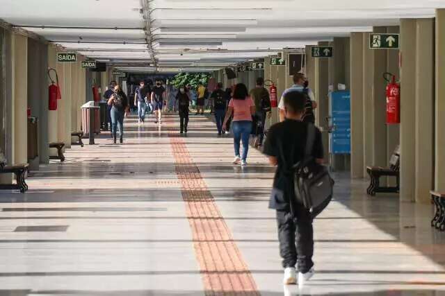 UFMS sobe no ranking mundial de universidades enquanto 87% das brasileiras caem