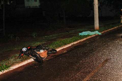 Motociclista morre ap&oacute;s perder controle em curva no bairro Z&eacute; Pereira