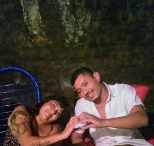 &quot;Senti d&oacute;&quot;, diz m&atilde;e ao ver suspeito de matar o filho pela primeira vez