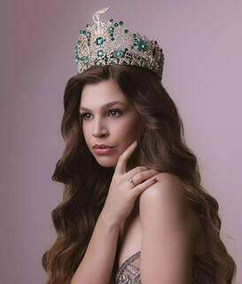 Inspirada na irm&atilde;, Thalyta &eacute; a candidata de MS no Miss Grand Brasil