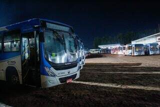 Vistoria de CPI encontra 40 ônibus parados por falta de manutenção e peças Vistoria de CPI encontra 40 ônibus parados por falta de manutenção e peças