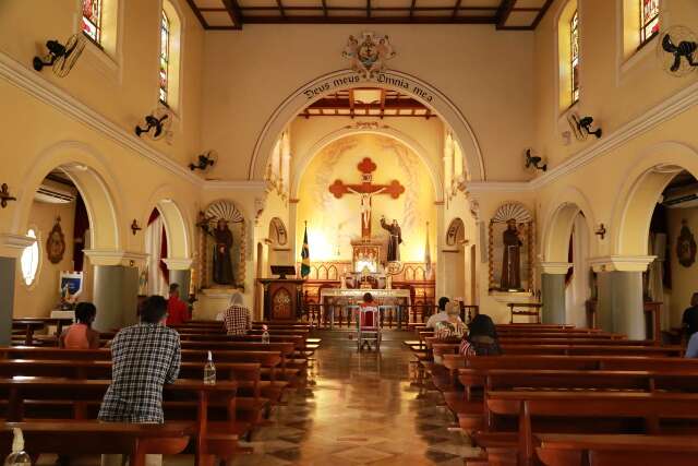Cat&oacute;licos s&atilde;o maioria em MS, com 1,2 milh&atilde;o de fi&eacute;is