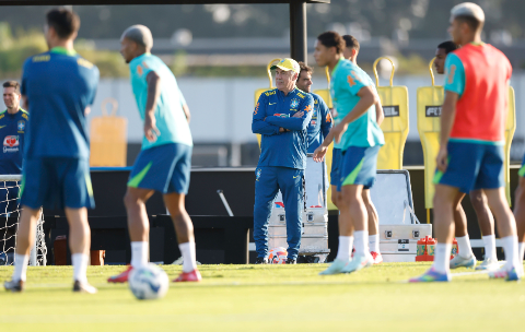 Brasil visita Equador pelas eliminat&oacute;rias na estreia de Ancelotti