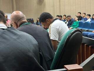 R&eacute;u &eacute; condenado a 11 anos por emboscada e morte na Av. das Bandeiras