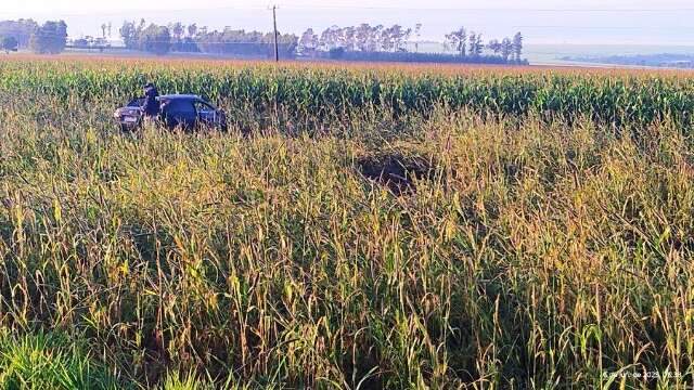 Identificada mulher morta ao ser arremessada de Corolla na BR-376